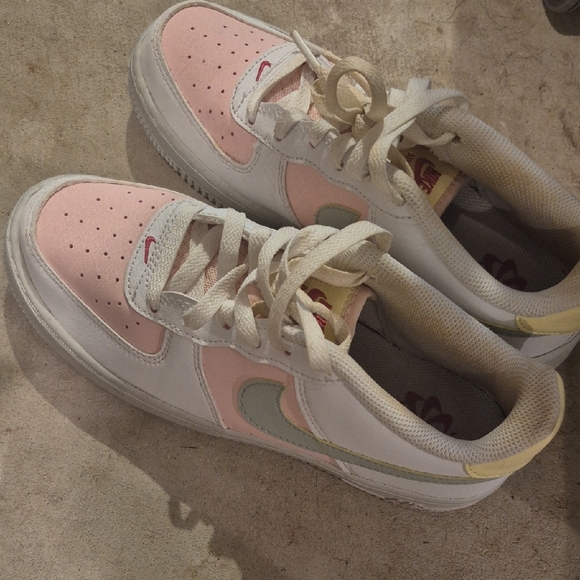 Nike Air Force 1 Pink and Cream Sneakers - Picture 4 of 4